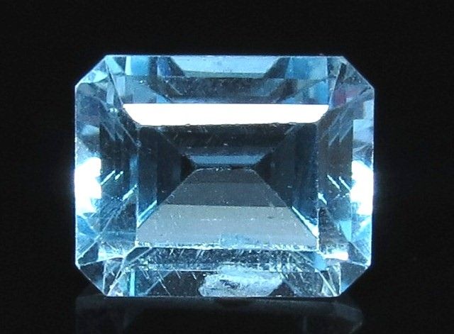 6.74 Ratti Blue Topaz with Govt Lab Certificate-(1650)