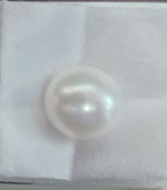 Load image into Gallery viewer, 5.59/CT Natura Fresh Water Pearl (277)
