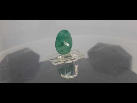 5.46 Ratti Natural emerald with Govt Lab Certificate-(2331)