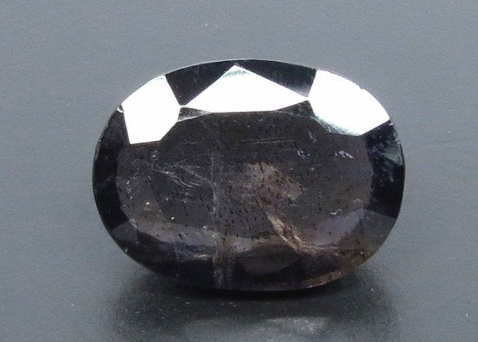 5.77/CT Natural Iolite with Govt Lab Certificate (2331)