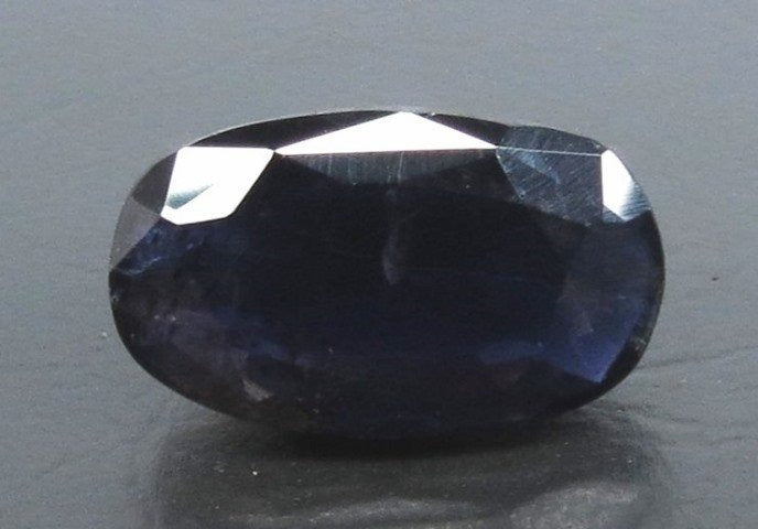 4.90/CT Natural Iolite with Govt Lab Certificate (1221)