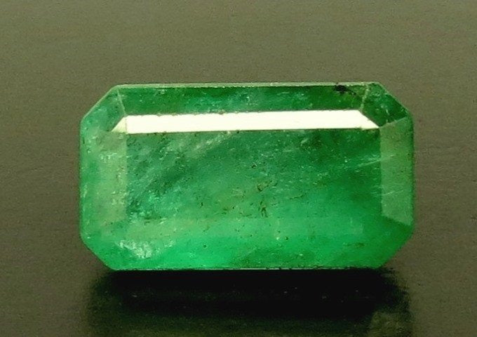 4.88/CT Natural Panna Stone with Govt. Lab Certificate  (34410)